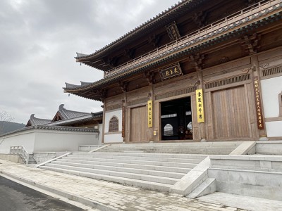 地域特色與文化認(rèn)同，佛教寺廟中古建筑設(shè)計(jì)的獨(dú)特魅力